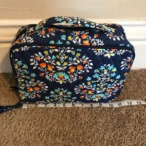 EUC Vera Bradley Iconic blush and brush makeup bag